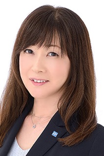 梶野　真奈美
